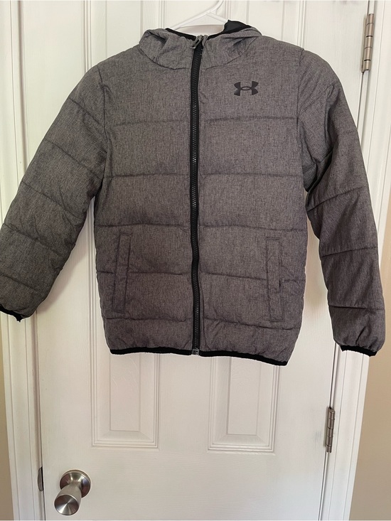 Under Armour Other - Under Armour Heather Gray Insulated Hooded Jacket